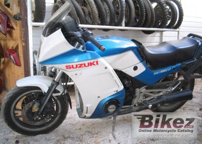 1984 Suzuki GSX 550 EF photo